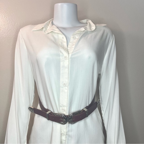 Magenta old silver tone double buckle skinny belt - Picture 3 of 8